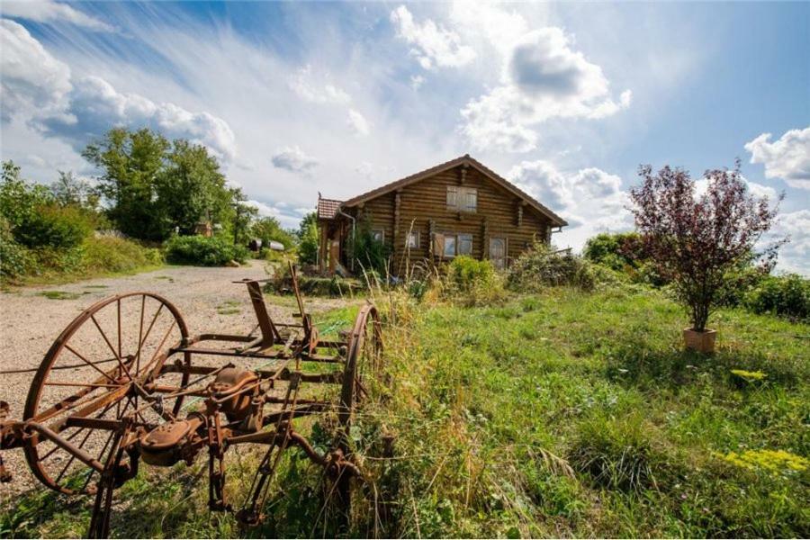 Le Chalet Du Chemin Et Sa Roulotte Berviller-en-Moselle Luaran gambar